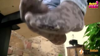 Webcamsex Incredible Beauty Dangling Her Shoe And Revealing Her Perfect Feet In Solo Scene Gay Ass Fucking - 1