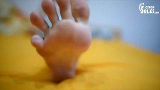 Wives Stunning Young Lady Will Fulfill All Yours Foot Fetish Desires HardDrive - 1