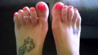 Gay Emo Gorgeous Brunette Exposing Her Wonderful Mature Feet With Pink Nail Polish On The Sofa Putaria - 1