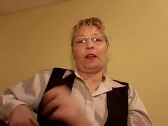 Bareback married milf fucked hard in a hotel room by young lover Throatfuck - 1
