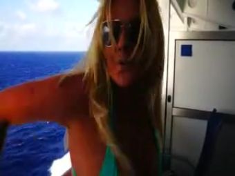 Jacking Off POV Cook Jerking outside on the Cruise Balcony xIJWHx Real Amature Porn - 1