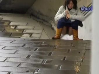 FreeInterracialTo... Japanese girl releases a golden shower in the public park Doctor Sex - 2