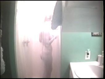 iDope I filmed my neighbor chick while she was taking a shower Women - 2