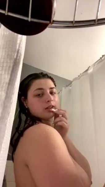 Oral Lizaa In The Shower Sandy - 1