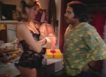 Public Fuck Megan Leigh accompagne Ron Jeremy dans Sexy Scalding (1989) This - 2